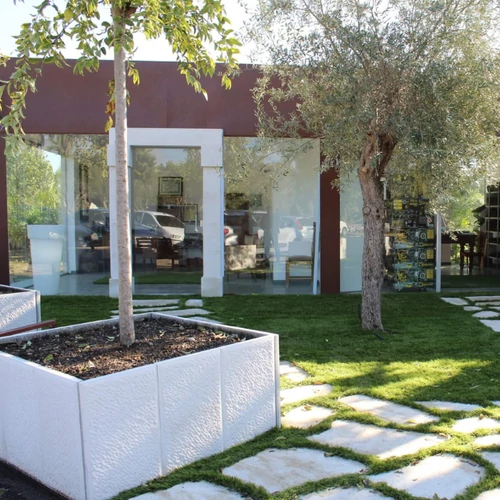 Kép 10/13 - DOMINO Virágláda rendszer - Rekonstruált kő