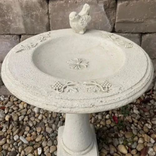 Kép 2/2 - Bacchus Madárfürdető faragott oszloppal 53cm