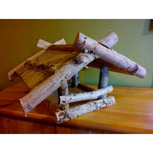 Kép 3/3 - Nyírfa Madáretető Nádtetővel