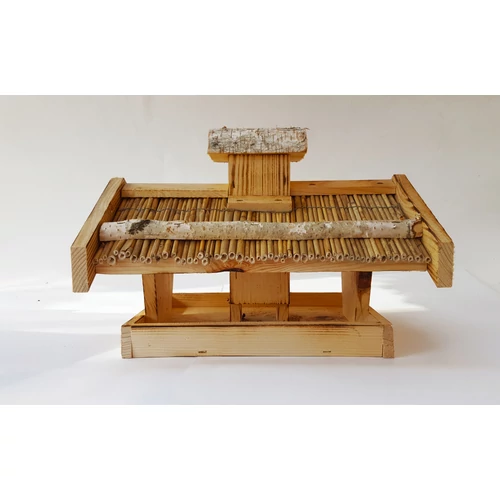 Kép 2/4 - Önetetős Madáretető Nádtetővel