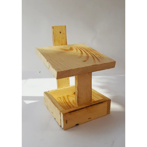 Kép 2/2 - Madáretető Fenyőből 20x14cm